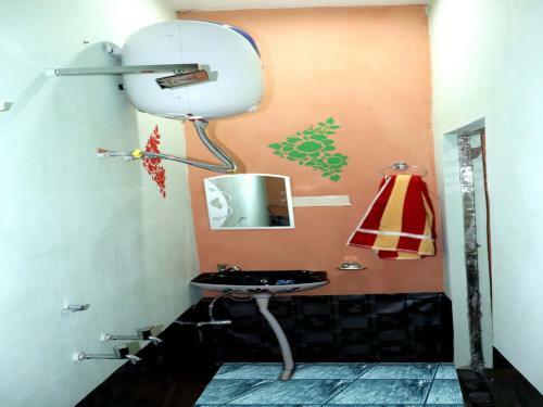 Oyo 82900 Royals Rana Hotel