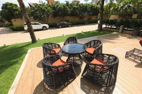 Hotel Flora Riverside- Luxury Villas With Private Pool