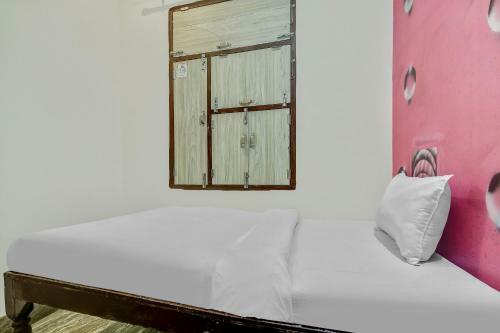 Hotel Oyo 85846 Royal Inn