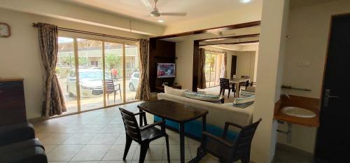 5 Bhk - Bhushi Villa