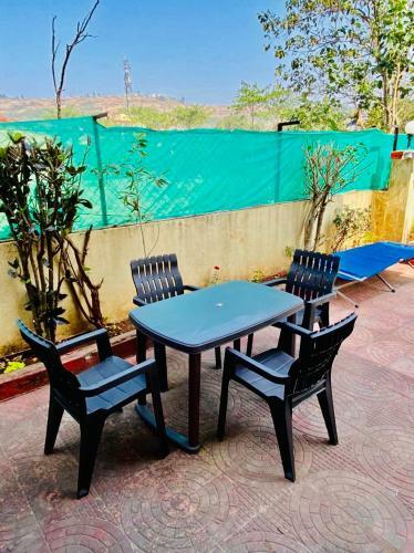 Riyansh Villa