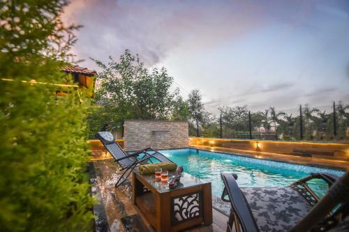Eko Stay Gold -titanium Villa