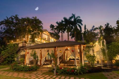 Myna Villa