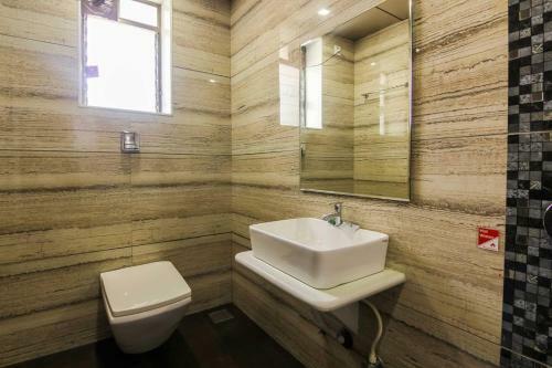 Glory Villa With Swimming Pool On Terrace 4bhk