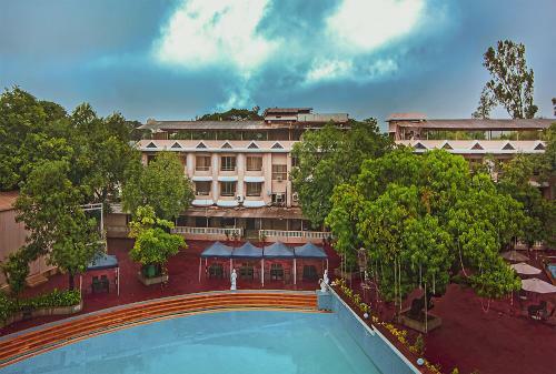 Hotel Aron Resort & Spa Lonavala