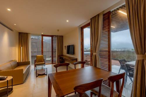 Hotel Radisson Resort And Spa Lonavala