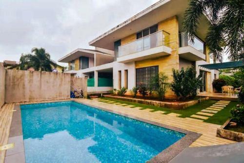 Apartamento Veritas Villa By Limestays