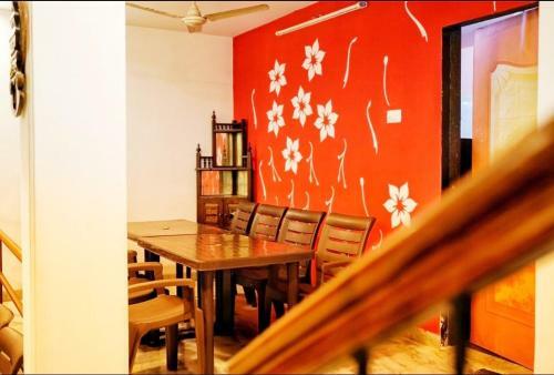 Rk's Villas- 4bhk Om Sai