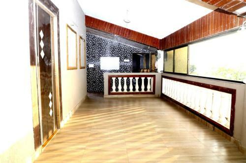 Villa Lonavala Vella