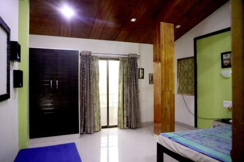 Villa Lonavala Vella