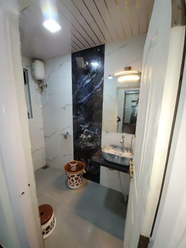 Retreat Villa 4 Bhk