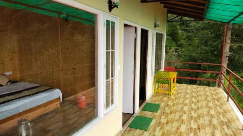 Wood Cottage Homestay