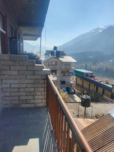 Roop Mountain Homestay
