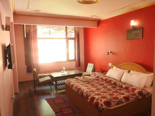 Dormico's Hotel Snowbird