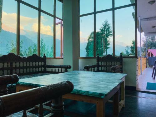 Hotel Nirwana Retreat A Luxury Cottage