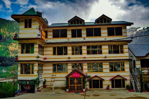 Hotel Colors View Point