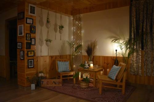 Hotel The Barn - Villa By The Woods!!