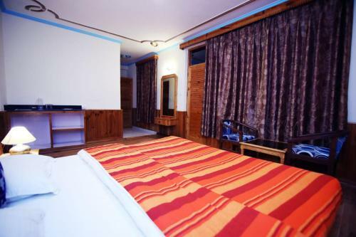 3br Woodstone Cottage With Kitchen Balcony Wifi