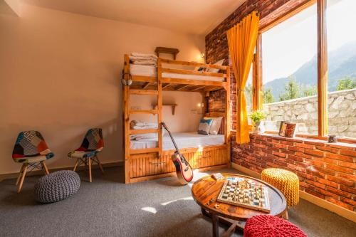 Zostel Homes Burwa (Manali)