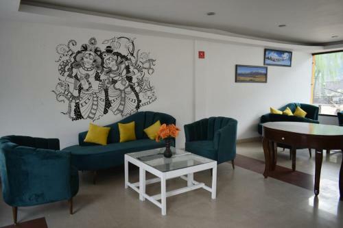 Hotel Vee Royal Retreat Manali