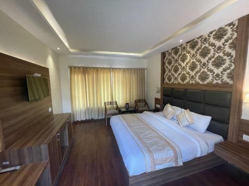 Hotel Aarti Villa Manali