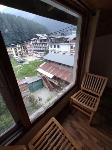 Hotel Grand Welcome Manali