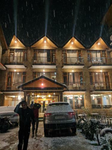 Hotel Grand Welcome Manali