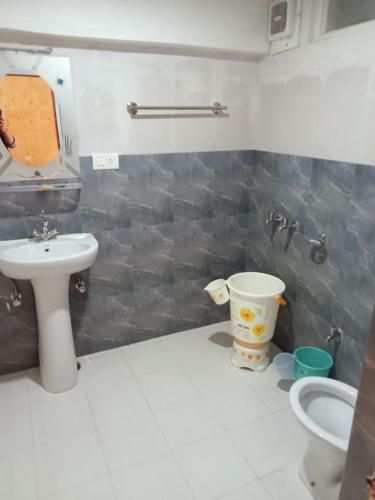 Guruchhaya Hotel And Cottages