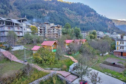 Fabhotel Baga Cottage