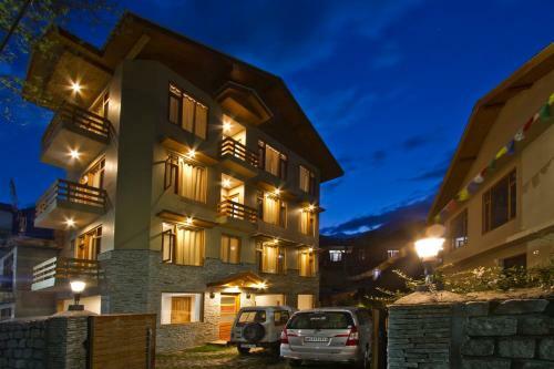 03 Bedroom Homestay