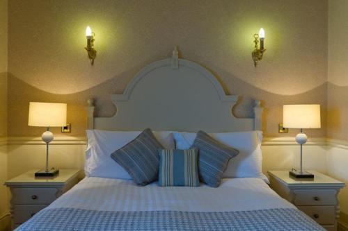 Watersmeet Hotel
