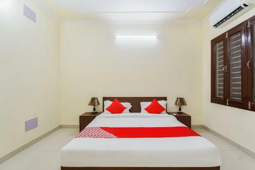 Hotel Oyo 26219 The Prince Park