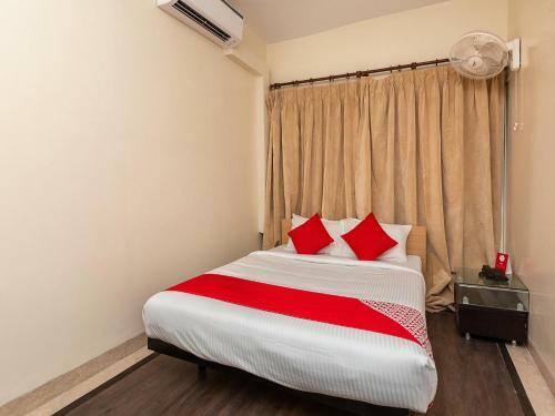 Hotel Collection O 28825 Oriental Inn Gopalapuram