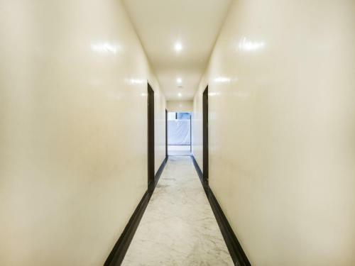 Hotel Collection O 28825 Oriental Inn Gopalapuram