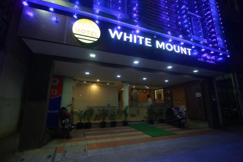 Hotel White Mount
