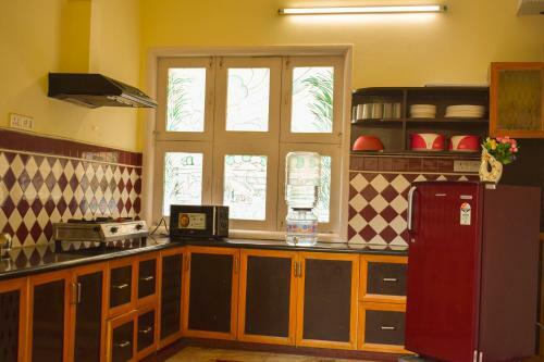 Saky's Villa - Madras Beach House