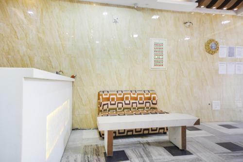 Hostal Oyo Home 75669 Akash Inn