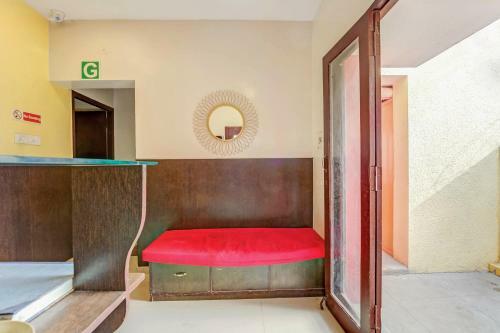 Hotel Capital O 81711 The Swarg Residency