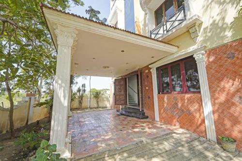 Oyo Flagship 73585 Hotel Sakthi Grand