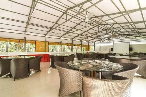 Hotel Yash Holidays By Nhospitality