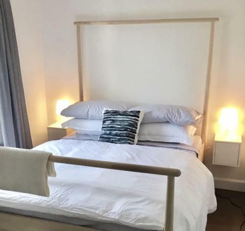 Bed & Breakfast The Cameron Cottage-sleeps 10