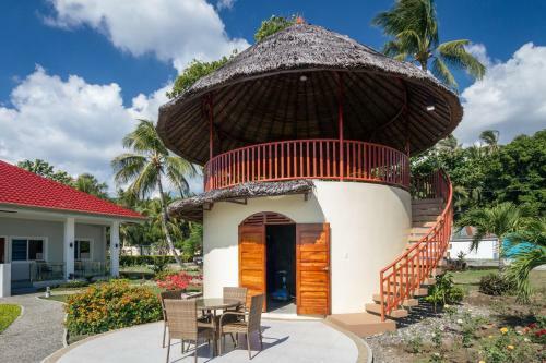 Green Turtle Residences Apartment 2a