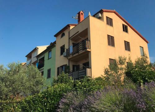 Apartamento Veruda Porat Loft With Balcony