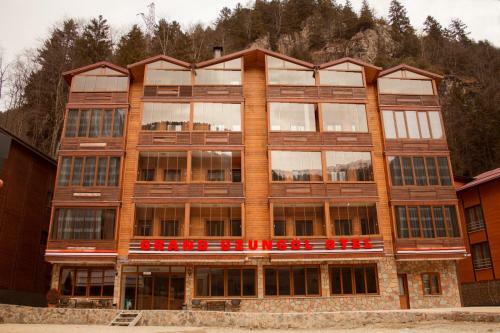 Hotel Uzung�l Grand Otel