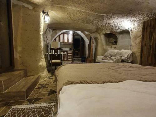 Villa Deep Cave House