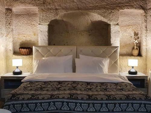 Villa Deep Cave House