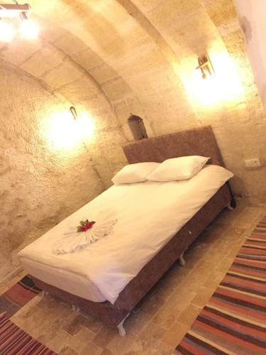 Hotel �rg�p Stone House