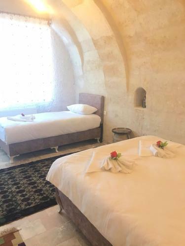 Hotel �rg�p Stone House