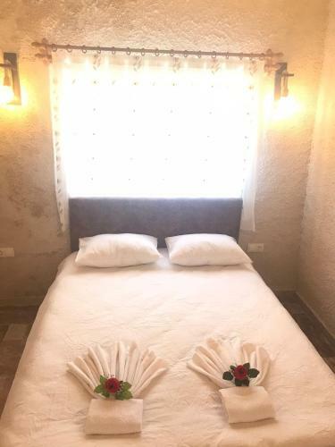 Hotel �rg�p Stone House