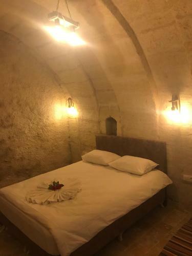 Hotel �rg�p Stone House